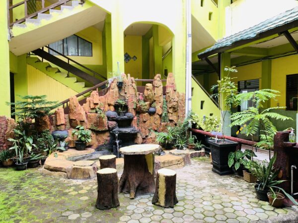 MAN 1 Banjarmasin Lakukan Pemeliharaan Tanaman Di Masa Pandemi