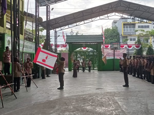 PERINGATAN HARI PRAMUKA NASIONAL, MAN 1 BANJARMASIN HELAT UPACARA PRAMUKA