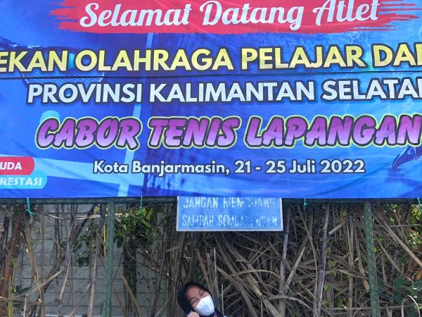Siswi MAN 1 Banjarmasin Raih Mendali Perunggu Cabang Olahraga Tennis Lapangan  POPDA KALSEL 2022