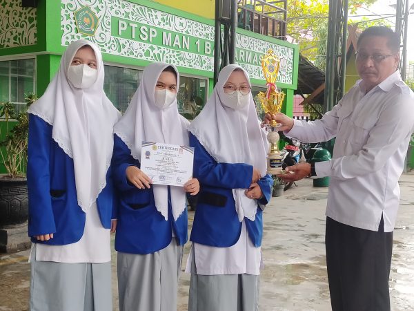 Tim Akuntasi MAN 1 Banjarmasin Raih Juara 2 Lomba Cerdas Cermat Akuntasi