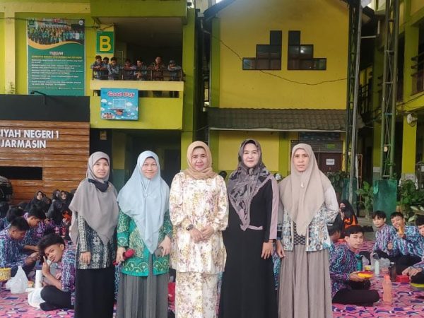 MAN 1 Banjarmasin Gelar Sarapan Sehat Bersama Dalam Gerakan Nasional Aksi Bergizi