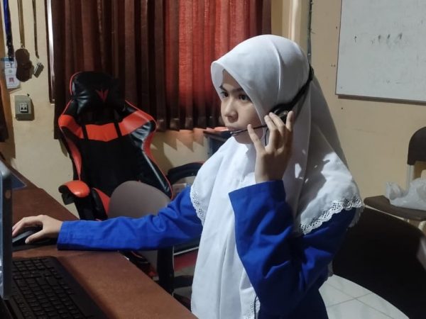 Fasih Berbahasa Jepang, Siswi MAN 1 Banjarmasin Lolos Ke Tahap Wawancara Pada Lomba Presentasi Bahasa Jepang Tingkat Nasional