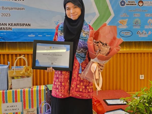 Ikuti Pengukuhan Duta Baca Kota Banjarmasin, Siswi MAN 1 Banjarmasin Resmi Menjadi Finalis Duta Baca Kota Banjarmasin Akademi Literasi Angkatan Pertama Tahun 2023