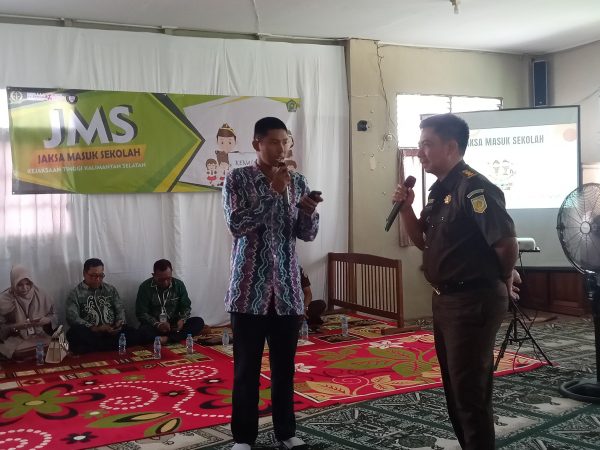MAN 1 Banjarmasin Laksanakan Program Jaksa Masuk Sekolah dengan Fokus pada Kenakalan Remaja dan Restorative Justice