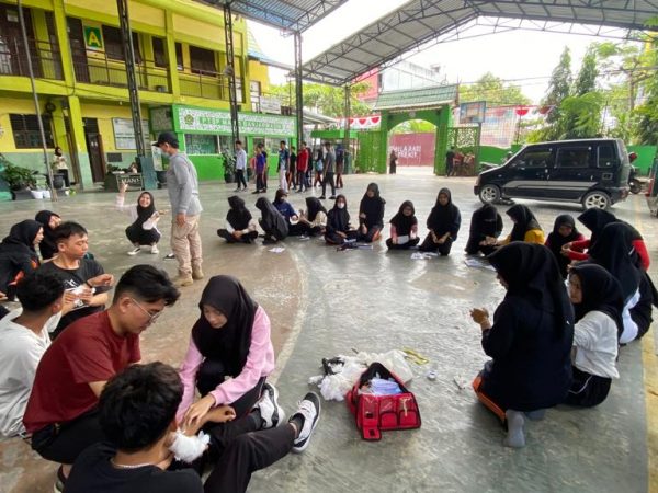 PMR MAN 1 Banjarmasin Gelar Latihan Perdana dengan Fokus Pada Pertolongan Pertama