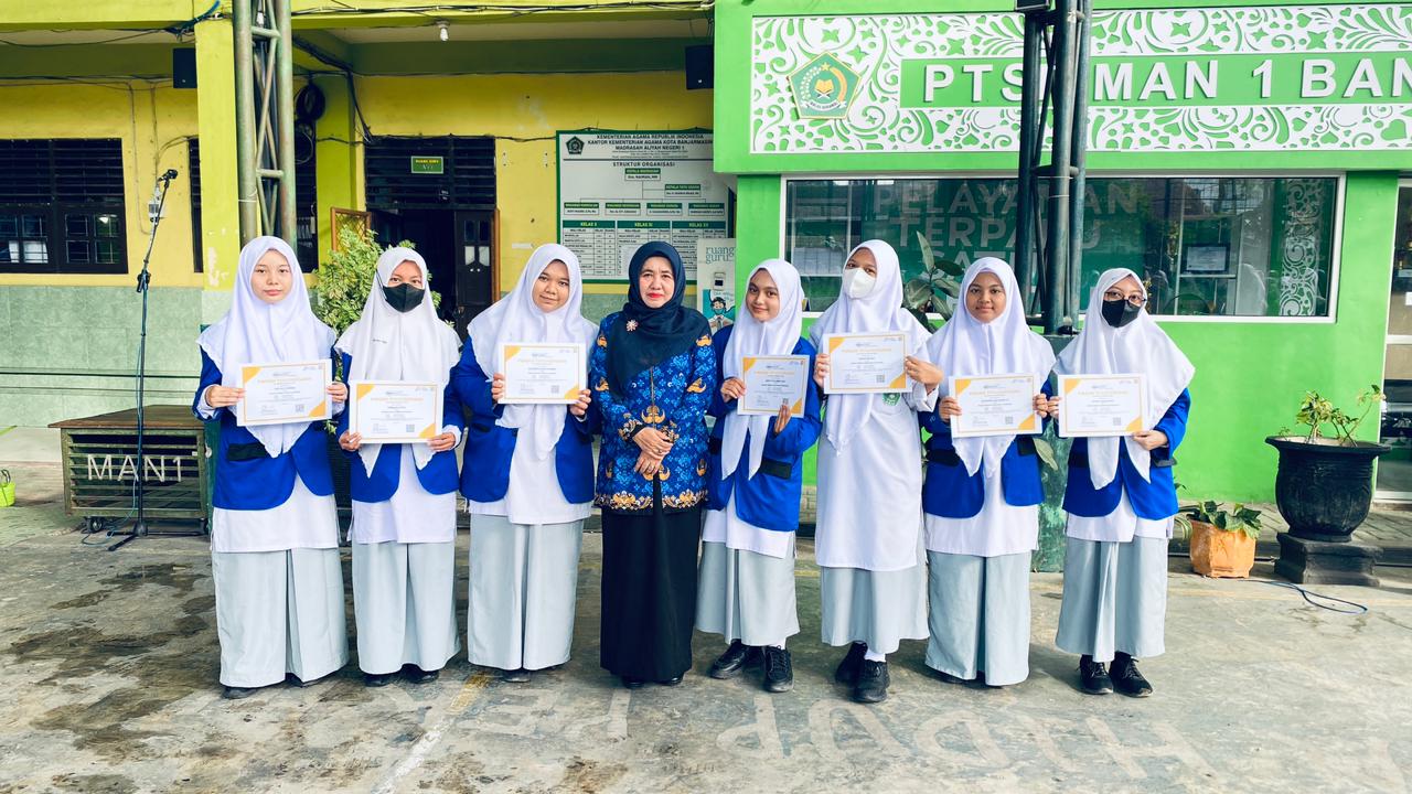 Bawa Pulang Dua Medali, MAN 1 Banjarmasin Ukir Prestasi