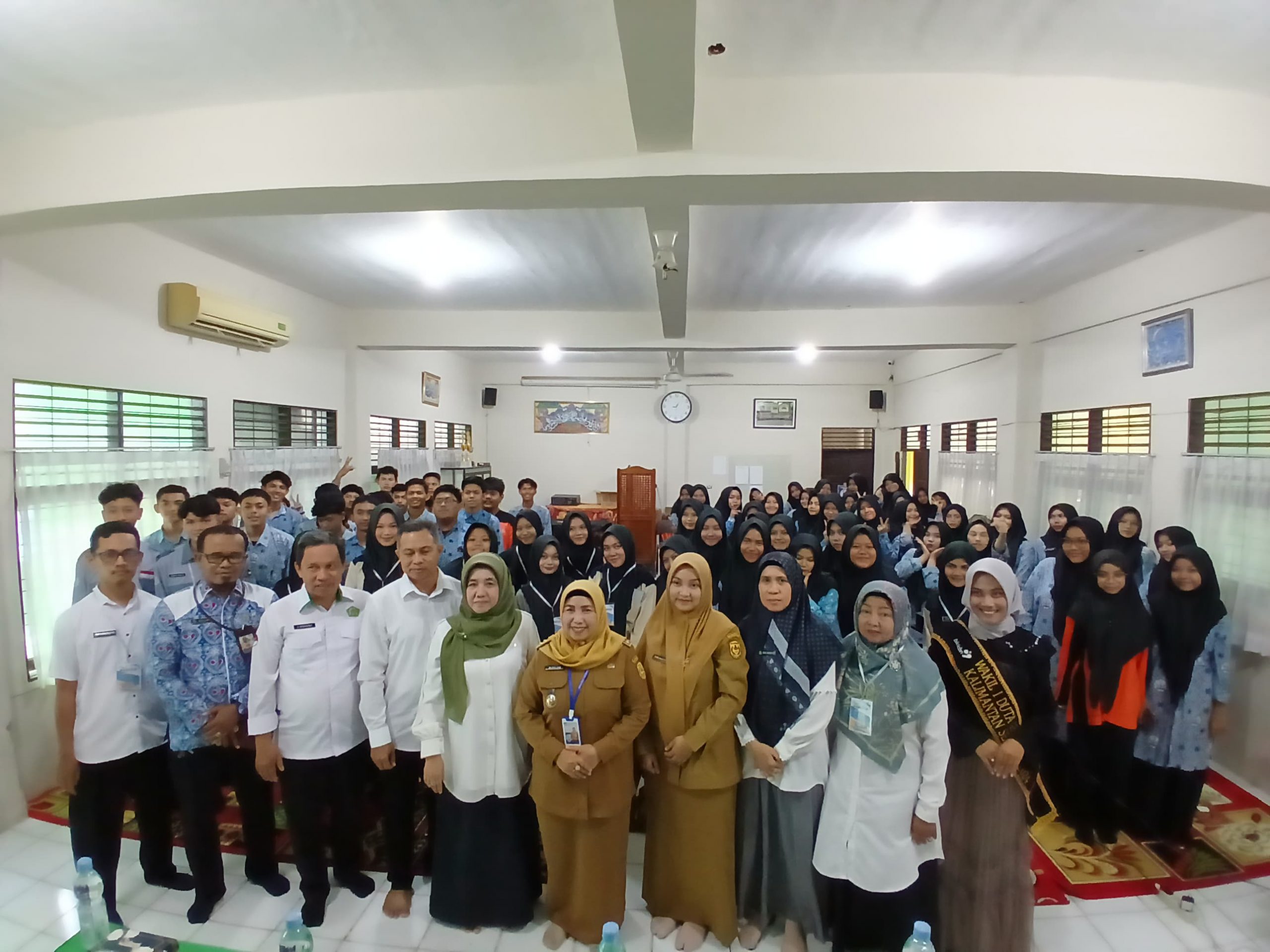 Sinergi Keterampilan Hidup Remaja: Upaya MAN 1 Kota Banjarmasin Cegah Bullying dan Pernikahan Usia Dini Menuju Indonesia Emas 2025