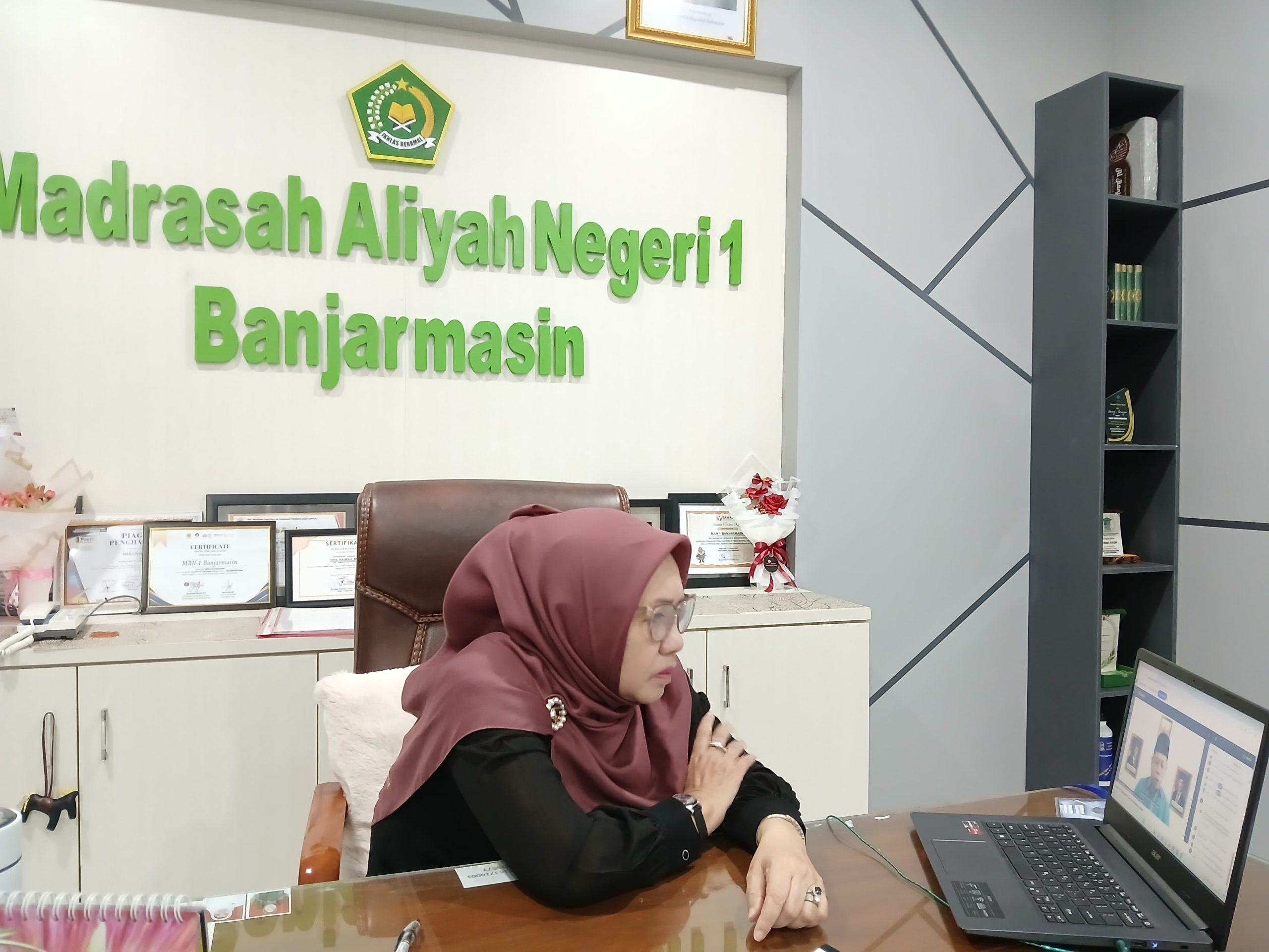 Kepala MAN 1 Kota Banjarmasin Ikuti Sosialisasi Hasil SPI Pendidikan 2024 bagi Madrasah Swasta se-Kalsel