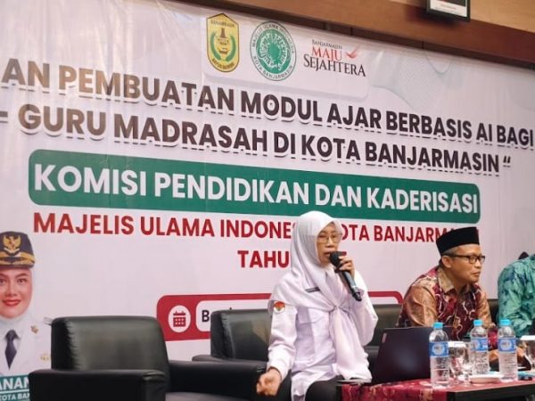 Guru MAN 1 Kota Banjarmasin Berbagi Wawasan dalam Pelatihan Modul Ajar Berbasis Artificial Intelligence