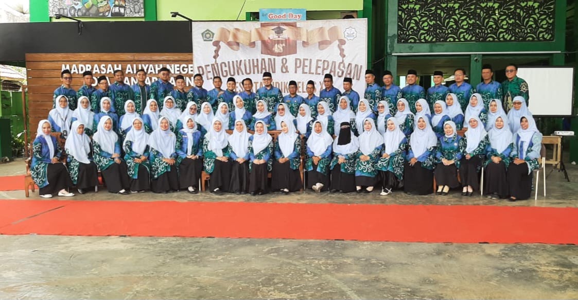 Pengukuhan dan Pelepasan